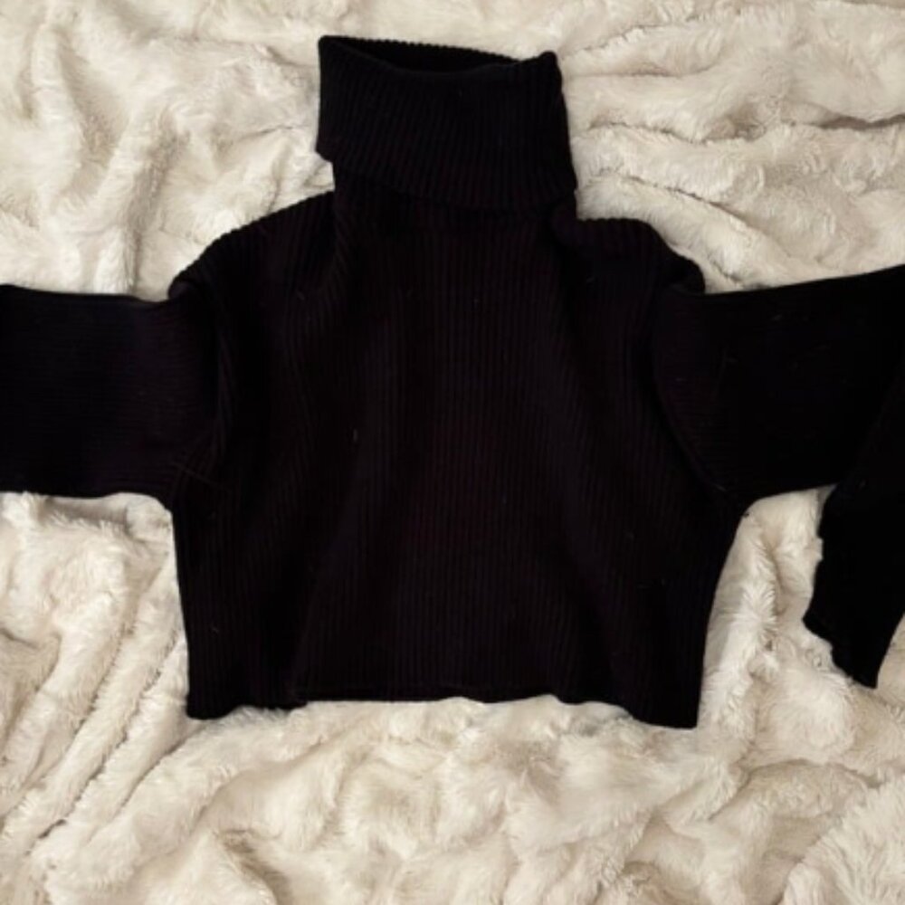 black cropped sweater